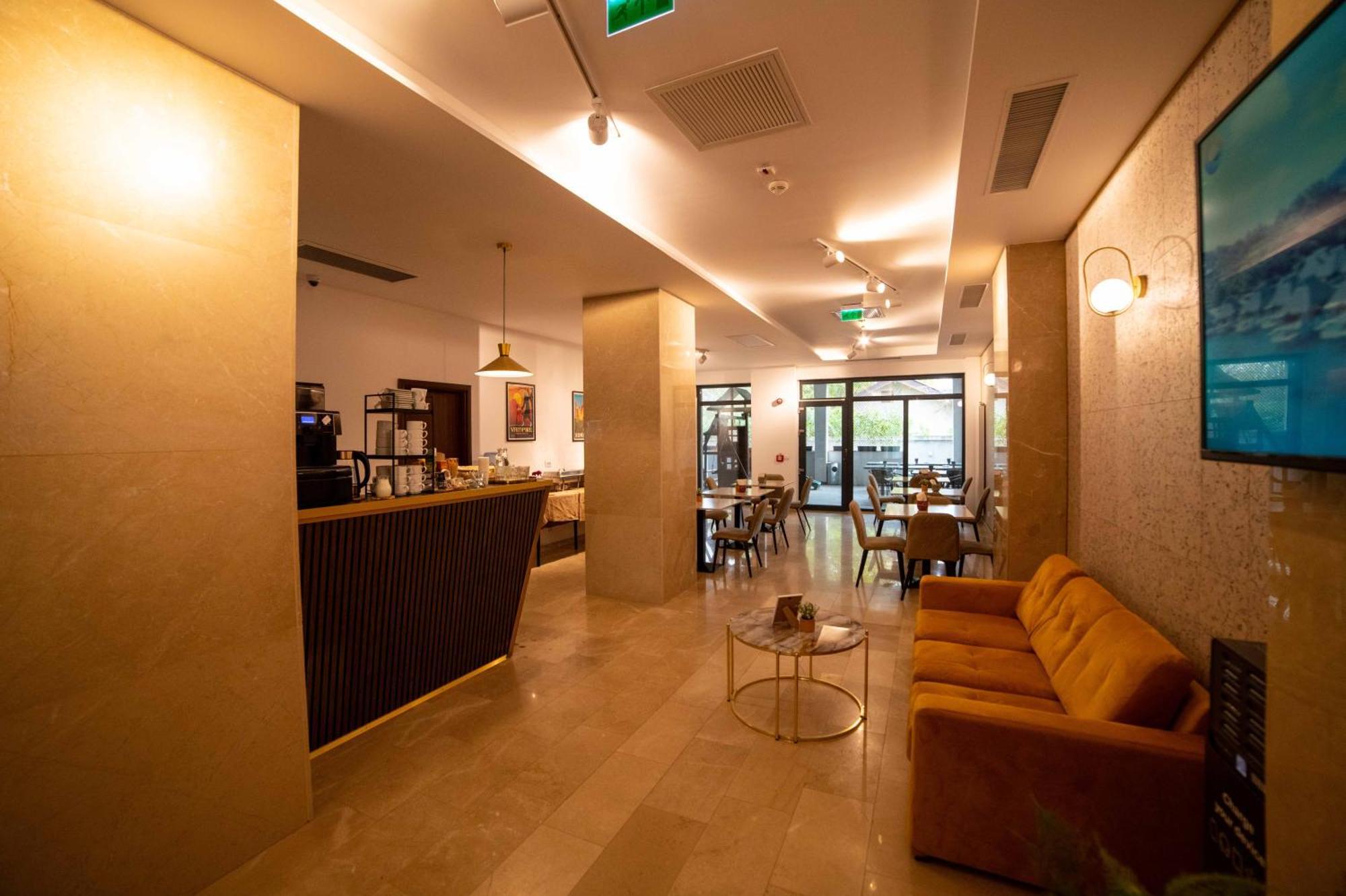 Bucharest Airport Accomodation Otopeni Exterior foto
