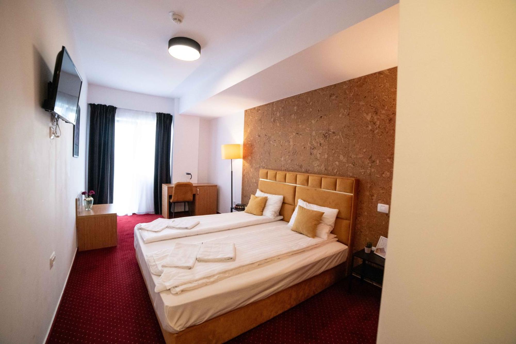 Bucharest Airport Accomodation Otopeni Exterior foto