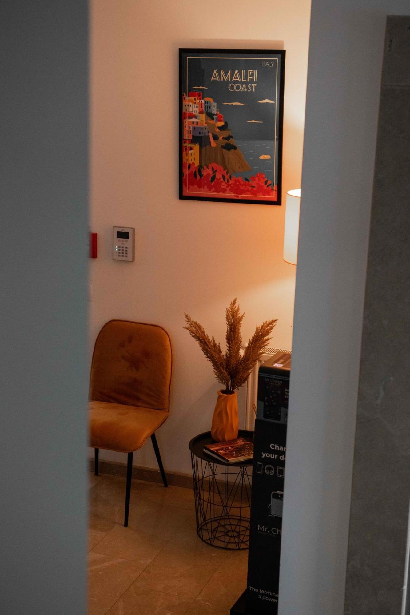 Bucharest Airport Accomodation Otopeni Exterior foto