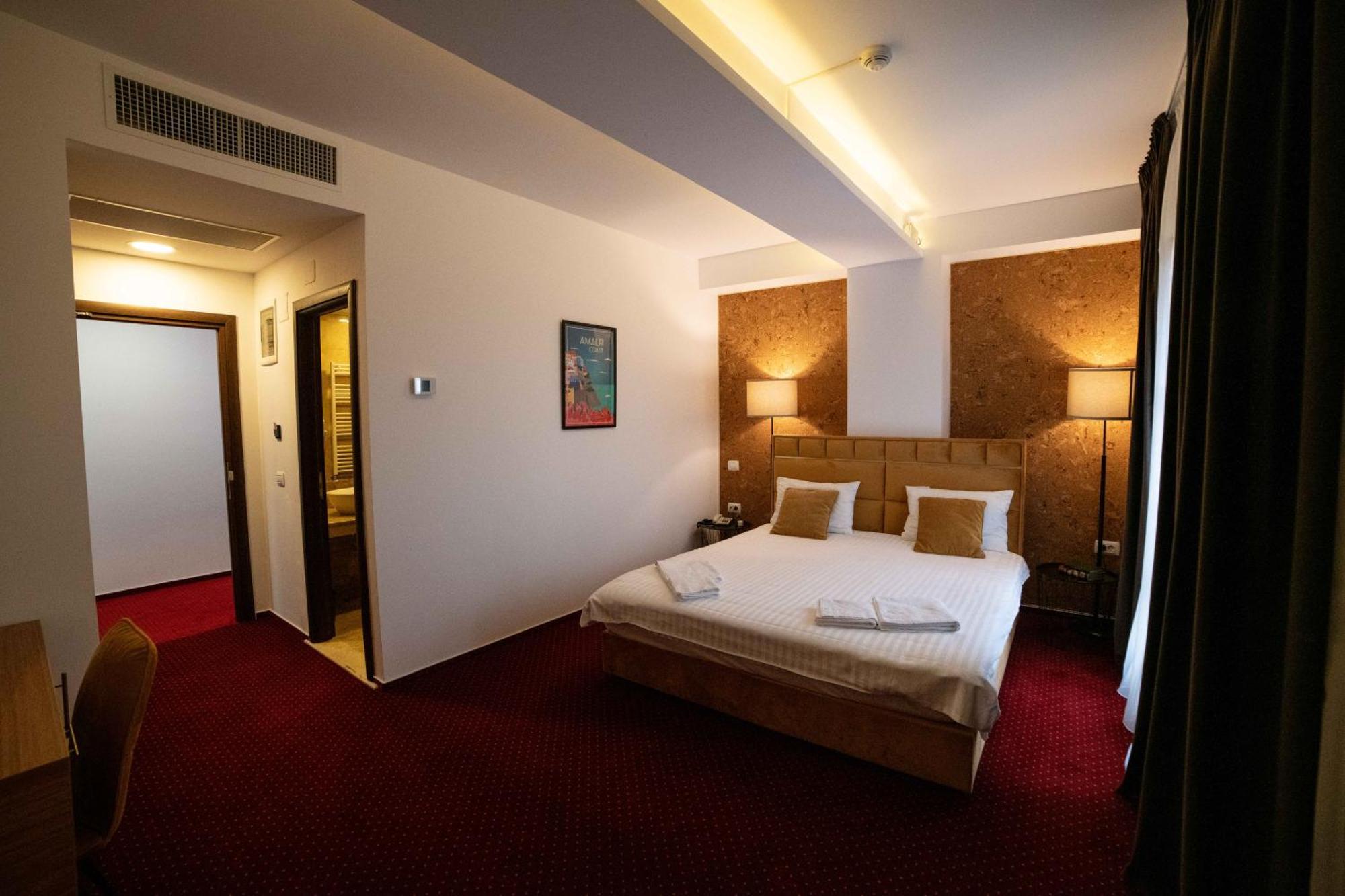 Bucharest Airport Accomodation Otopeni Exterior foto